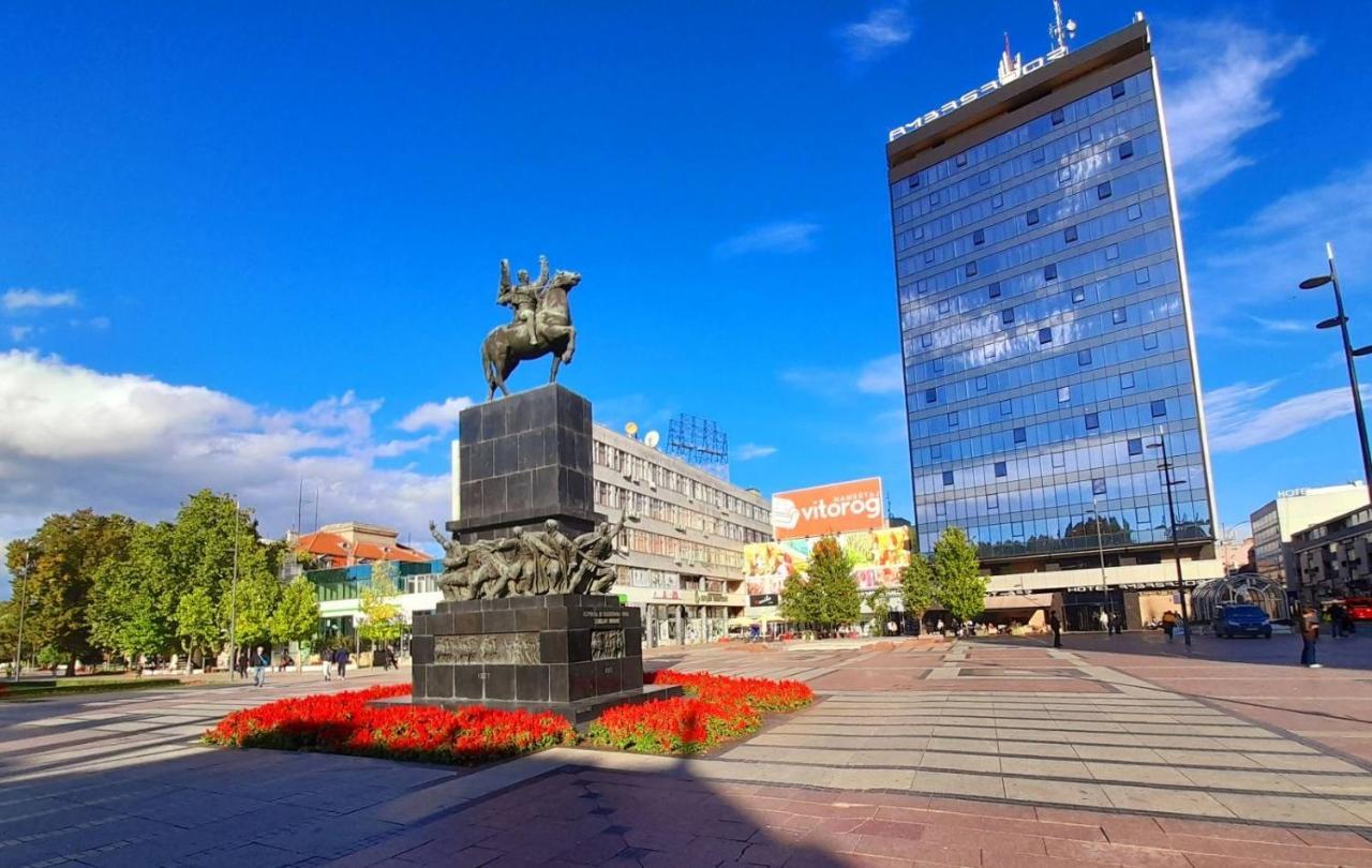 Limone Apartmani Nis Bagian luar foto