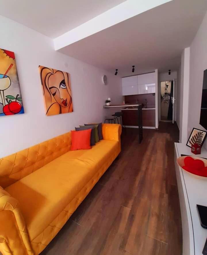 Limone Apartmani Nis Bagian luar foto