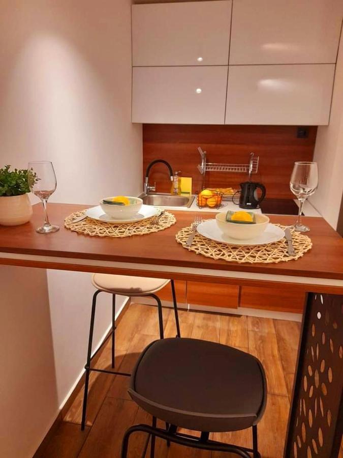 Limone Apartmani Nis Bagian luar foto