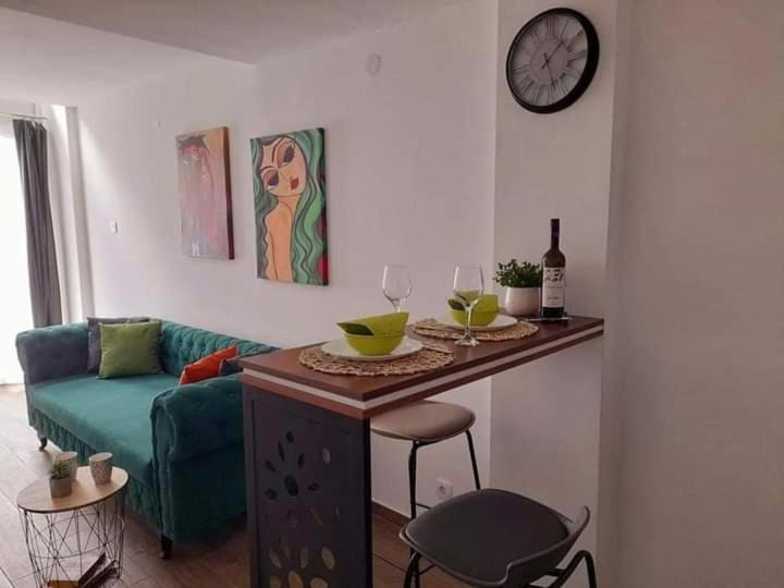 Limone Apartmani Nis Bagian luar foto